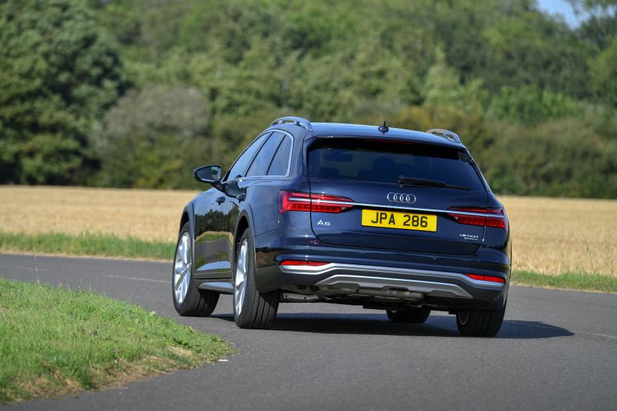  Audi A6 50 TDI Allroad Quattro 2019 года  (UK) (фото 17 из 40)